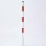 2 Poteaux de signalisation en metal hauteur 150cm (blanc / rouge)